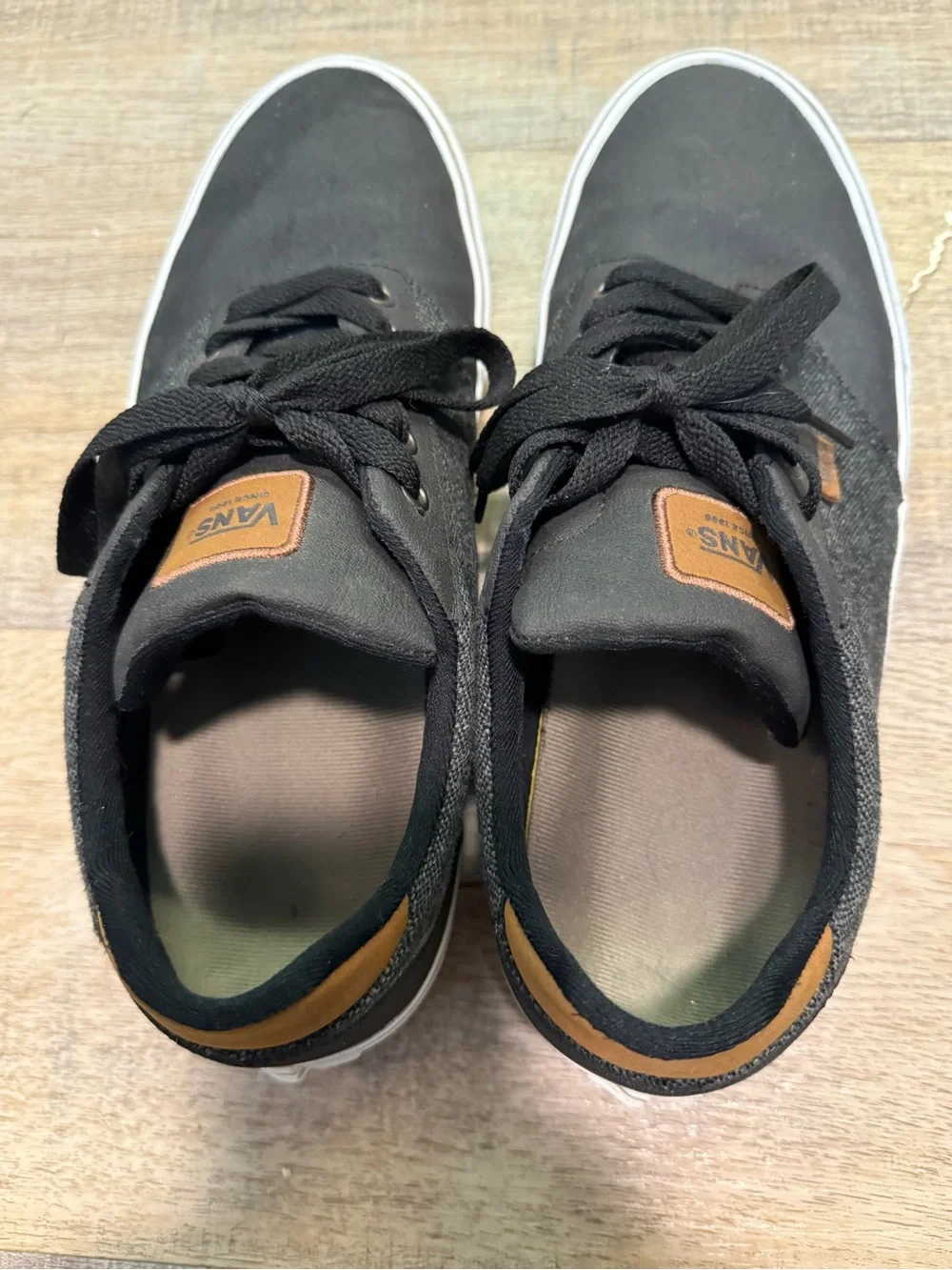 Vans Men’s Black Canvas Low-Top Sneakers Size 11